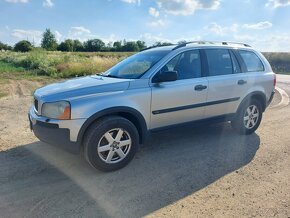 VOLVO XC90 D5 4X4 2,4 D ČERNÁ KŮŽE