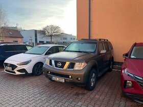 Nissan Pathfinder V6 4.0 7 míst LPG