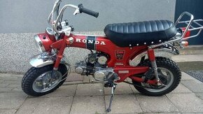 Honda Dax - 1