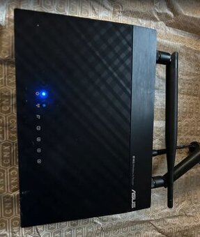 ASUS Router RT-N12.