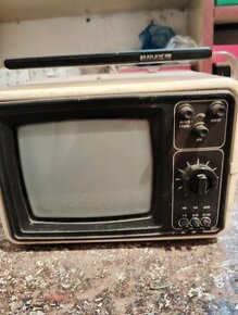 Retro televize