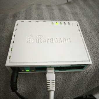 Mikrotik RB750GL Routerboard - 1