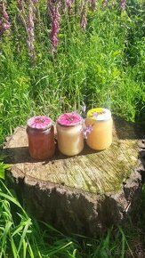 RAW jarní květový a smíšený med z oblasti českého lesa