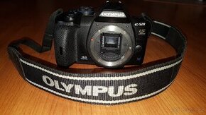 Olympus E-520