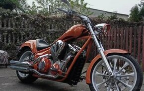 Honda fury vt 1300 cx chopper