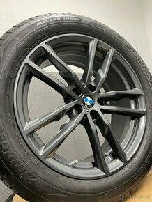 Orig zimni bmw 698m X3 G01 X4 G02 r19 245/50/19 95% - 1