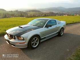 Prodám Ford Mustang 4,6 Benz 8V 224 KW