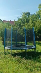 Trampolína asi 3 m - 1