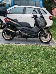 Yamaha xmax 300 Tech max