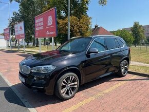 BMW X5 M50D - 1