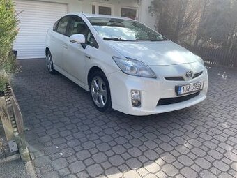 Toyota Prius, 3GEN 1.8 HYBRID AUTO NOVÁ STK