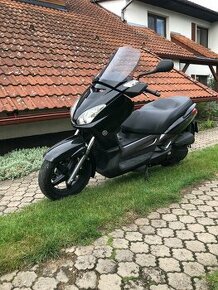 Yamaha X-MAX YP125R