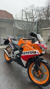 Honda cbr 125r repsol - 1