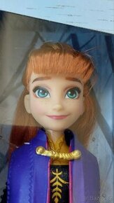 Panenka Anna - originál Disney / Hasbro - 1