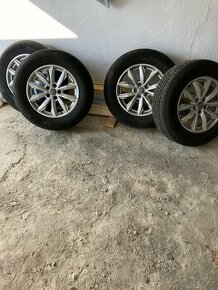 ALU kola AUDI se zimní pneu 235/65 R17. Audi Q5 - 1