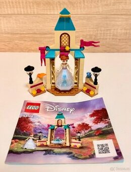 Lego Disney Frozen 43198 Anna a zámecké nádvoří