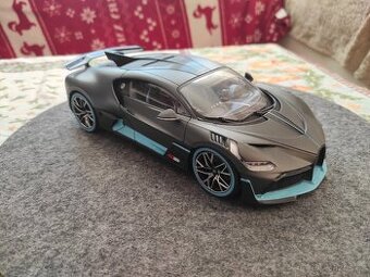 Bugatti Divo 1:18 BBurago