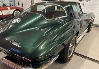 Chevrolet Corvette C2 Sting Ray