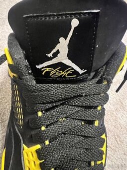 Jordan 4 yellow thunder