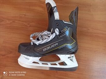 Bauer Supreme M40