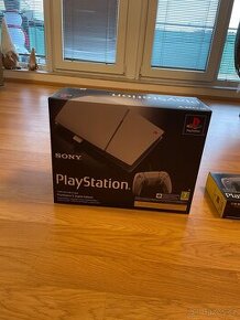 PlayStation 5 30th Anniversary edition - 1