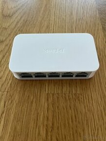 Switch D-link 5 port 10/100 Mb/s