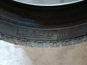 Pneu 225/55R16