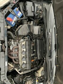 Honda civic 7g 1.6 airbox