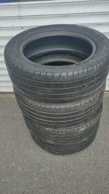 Letní pneu Goodyear Efficient grip 215/55 R17 94W