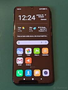 Xiaomi Mi 9 - 6/128 GB - černý