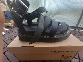 Prodám dámské sandály Dr. Martens Blaire black - 1