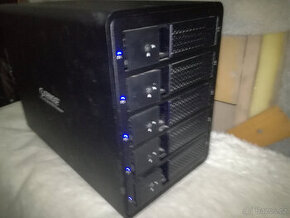 Dokovací stanice skříň HDD SSD disků ORICO 95 POZOR ČTĚTE