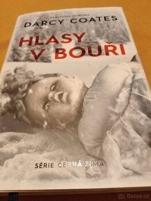 Hlasy v bouři -Darcy Coates  -  horor