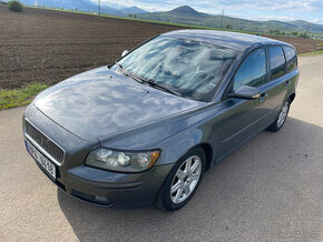 Volvo V50 2.4i 125kW 2006 automat, bohatá výbava