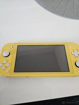 Nintendo switch lite - 1