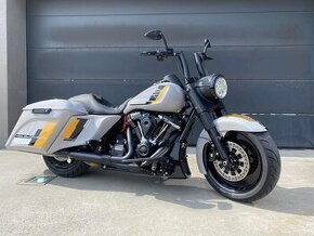 Prodám Harley-Davidson Road King Bagger 2017, 25200km - 1