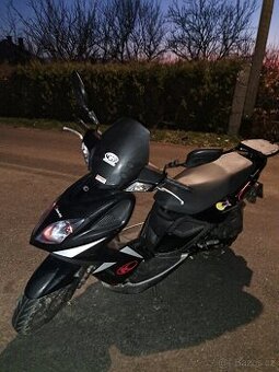 skutr kymco super 8 50ccm 2t