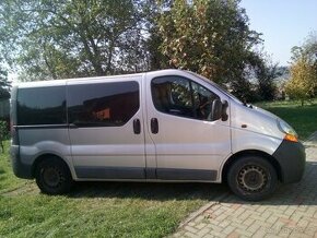 Opel Vivaro - 1