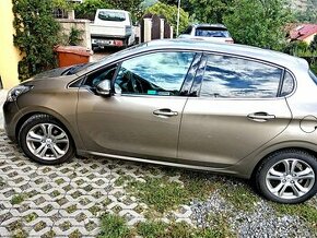 Peugeot 208 1.4 70kw 2012 68tis km 2.majitel