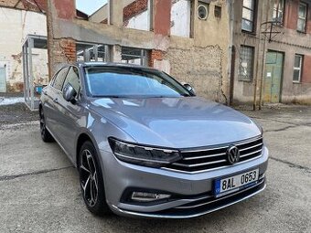 VW Passat B8 1.5TSi 110kW DSG,57tkm,ČR,1.maj,12/2020,DPH,FL