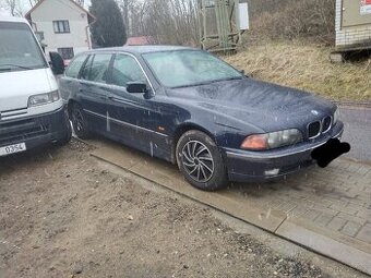 Prodám nebo vyměním BMW E39 Touring 520i