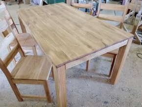 Jídelní stůl a židle dub
