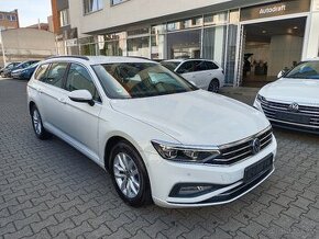 VW Passat B8 2.0TDI 110kW DSG Tažné Matrix LED ACC ERGO DAB