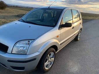 Ford Fusion 1.4 benzin