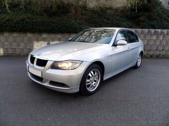 BMW 320i E90 110 kW NOVÁ STK r.v. 2006 -