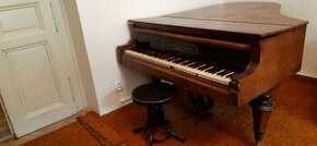 Daruji klavír křídlo v Praze