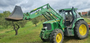 Traktor John Deere 6320 s čelním nakladačem - 1