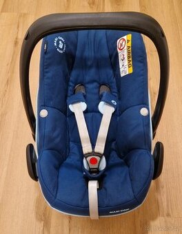 MAXI-COSI Pebble Pro i-Size + Základna FamilyFix3