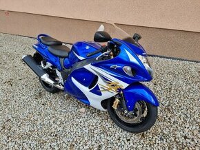 Suzuki GSX-R 1300 Hayabusa - 1