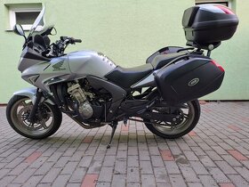 Honda CBF 600 S, r.v. 2009, po servisu